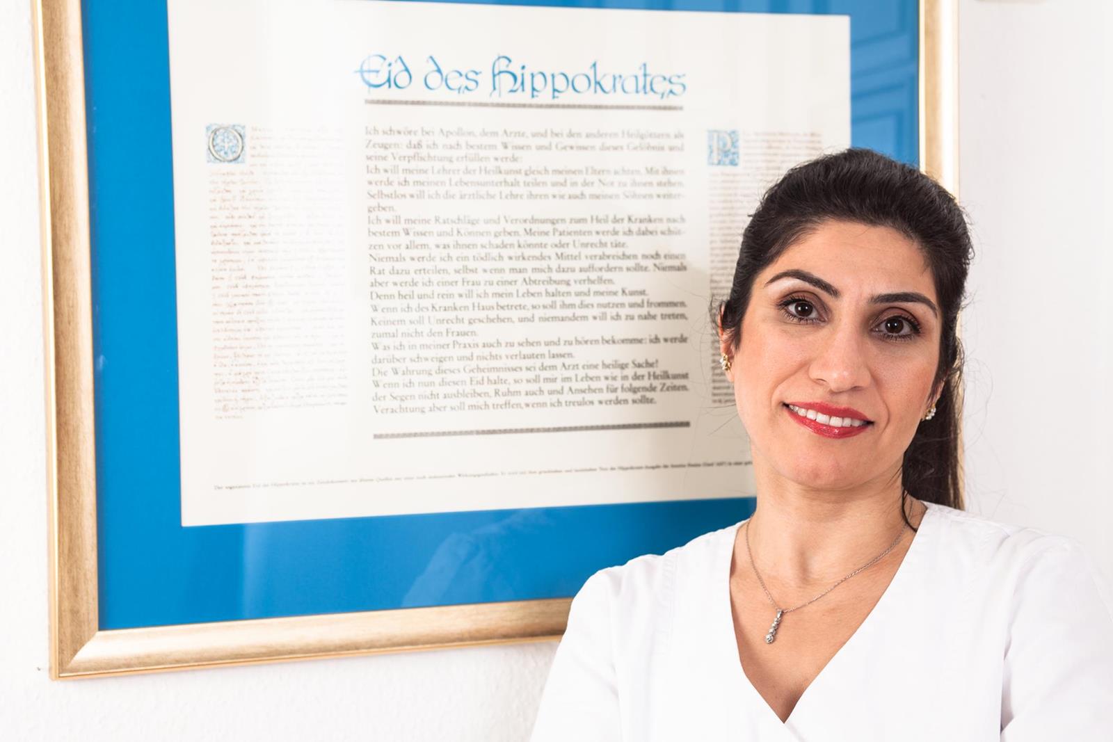 Dr. med. dent. Marjan Kawarizadeh-Krischok - Ihre Spezialistin für ganzheitliche Zahnmedizin in Mainz